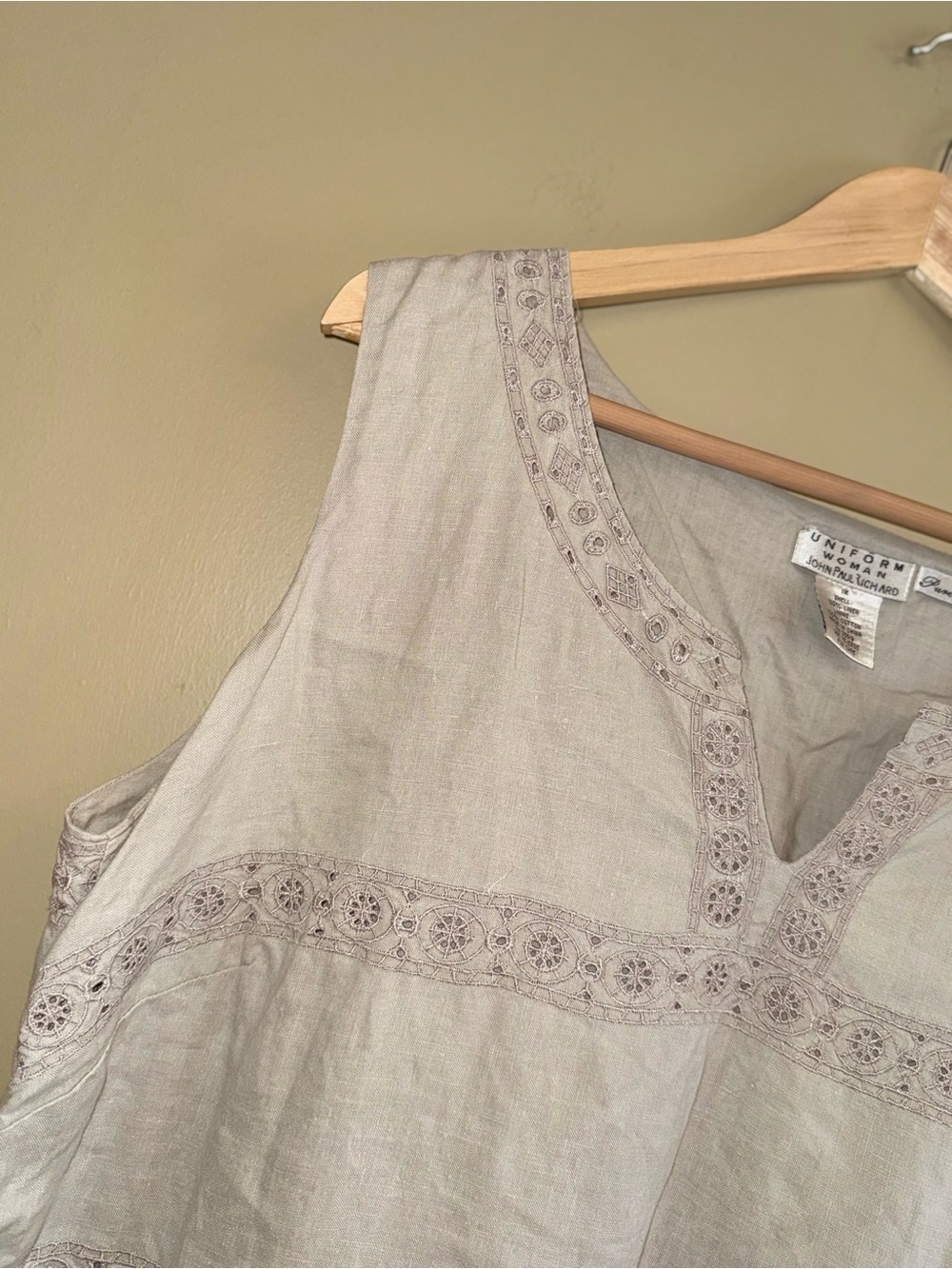 Sleeveless Linen Shift Dress 1X Beige Eyelet Embroidery Vneck Summer Resort Chic - Picture 3 of 7